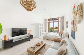 Silkhaus Offshore Studio in Palm Views East Tower